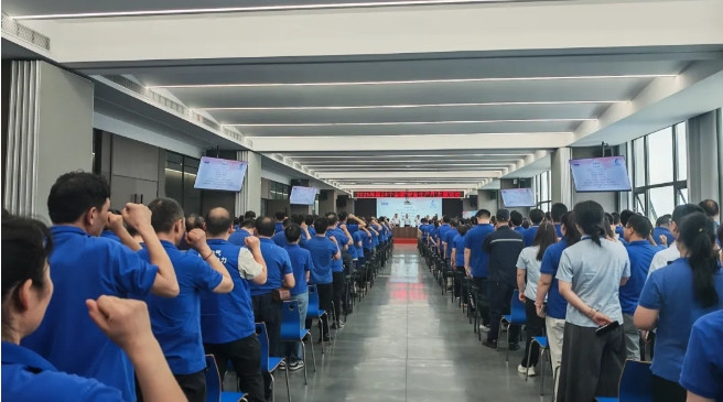 2025年6月 筑牢安全防线 共建和谐企业——德赢电气集团2025年安全出产月活动启动典礼隆重进行